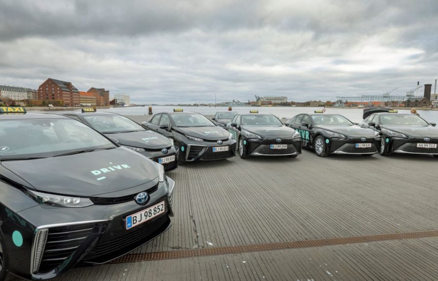 V Kodani už jezdí 100 vodíkových taxíků
