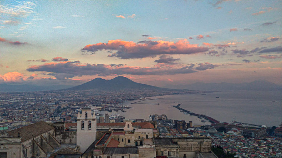 Neapol: Hlavní město pizzy ve stínu sopky